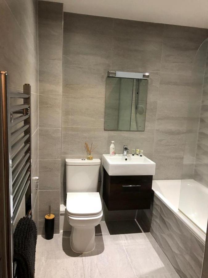 Charming 2-Bed Apartment In Christchurch Christchurch  Ngoại thất bức ảnh